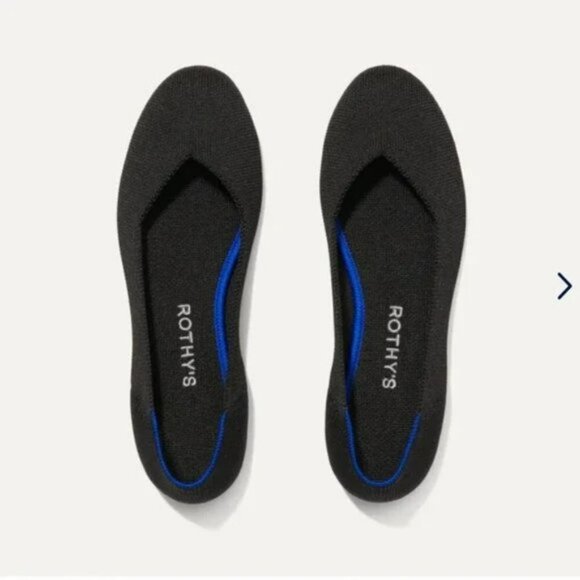 𝅺Rothy’s All Black Rounded Slip On Flats - Picture 1 of 7